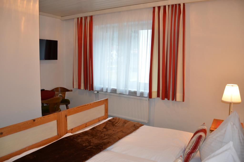 Hotel Haus Bergland à Fieberbrunn Extérieur photo
